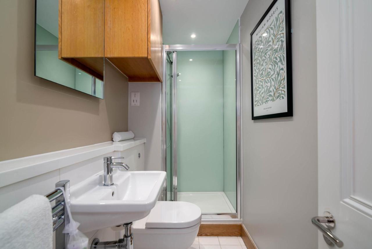 5 Doughty Street Apartment London Exterior photo