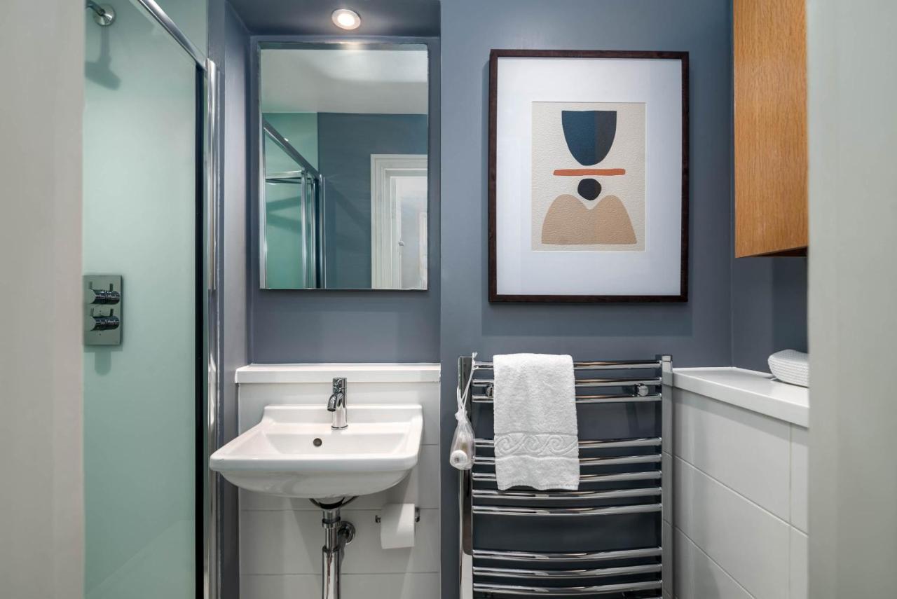 5 Doughty Street Apartment London Exterior photo